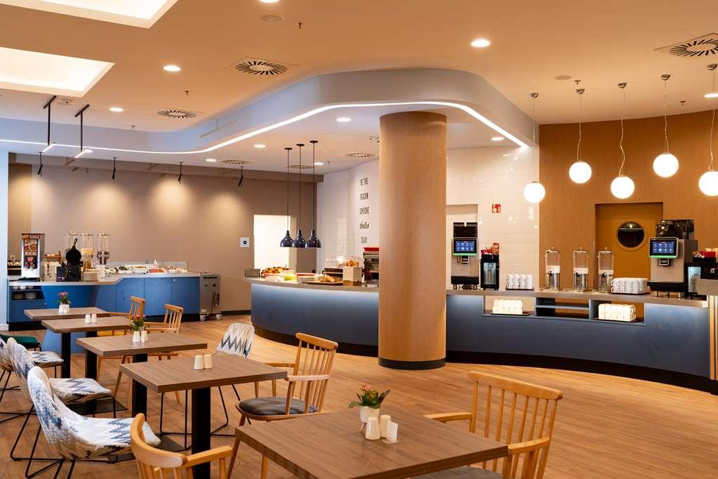 Hampton By Hilton Budapest City Centre Restoran fotoğraf